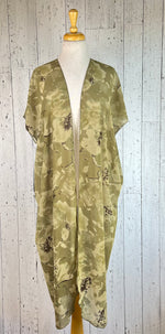 Load image into Gallery viewer, Khaki Green Floral Short Sleeve Kimono
